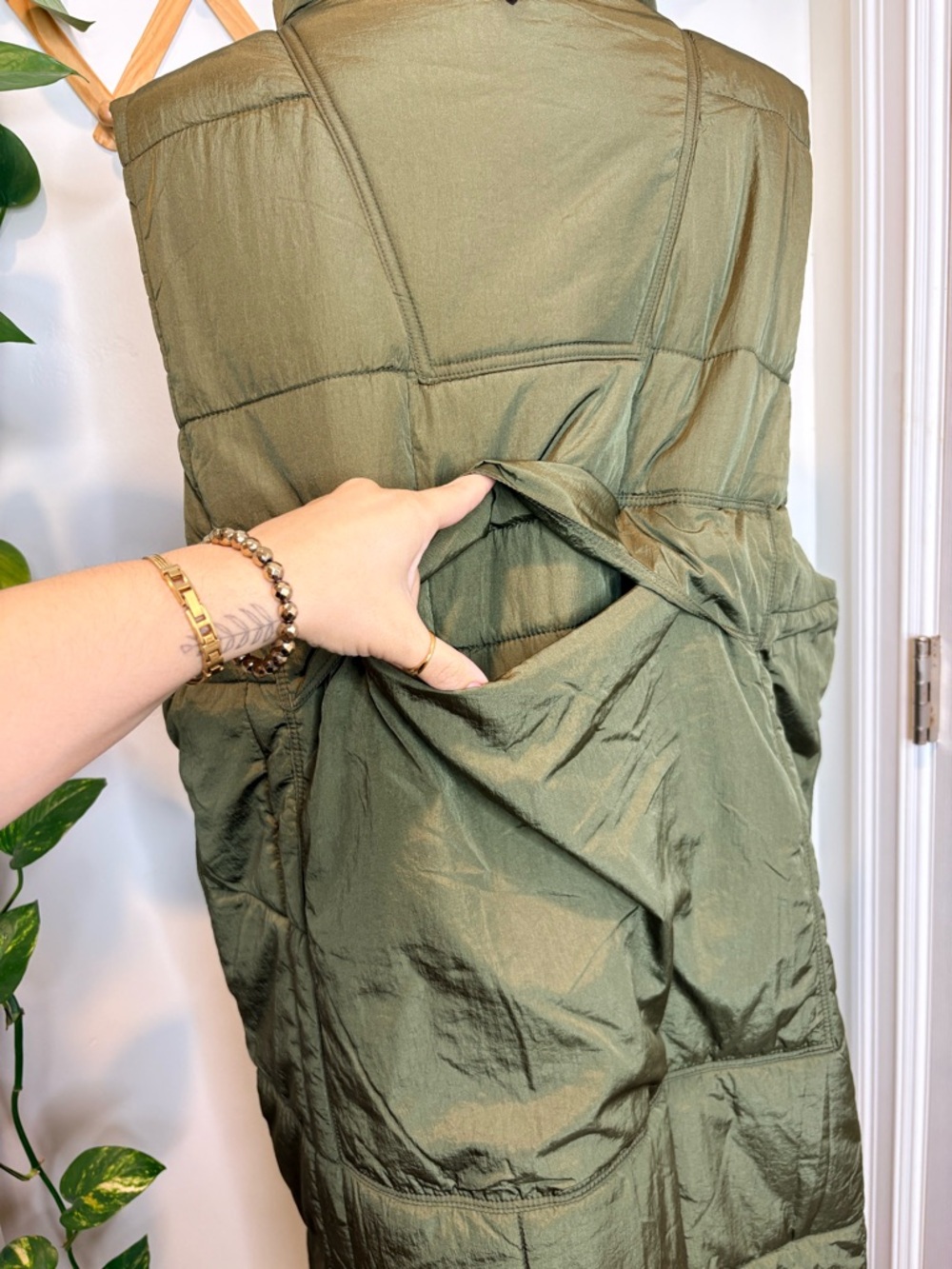 FREE PEOPLE On The Move Green Puffer Vest - Picture 5 of 16